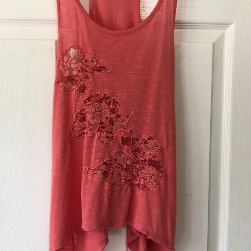 Charlotte Russe Raser Back Tank Top - Picture 3 of 4